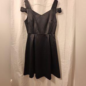 SOLD 💜 2 for 30$ Black Cocktail Dress